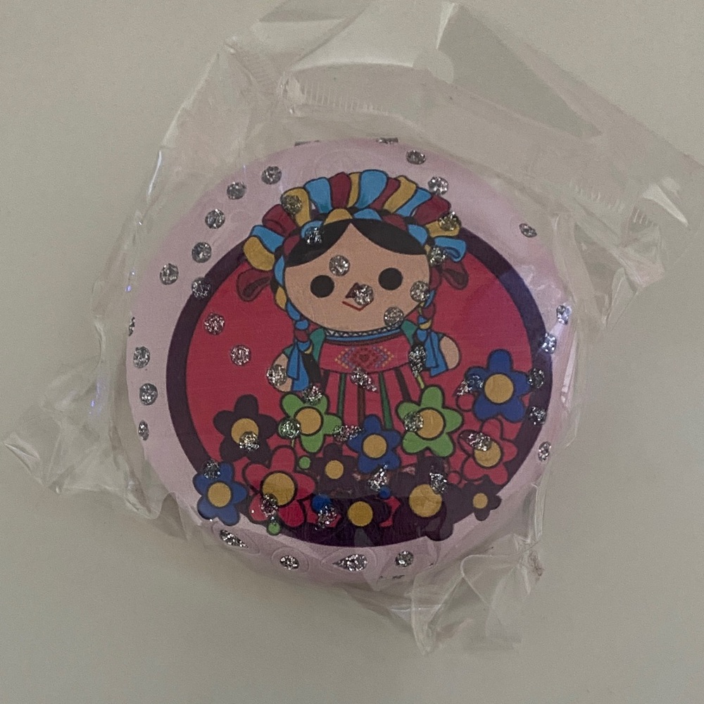 Cute compact mirror